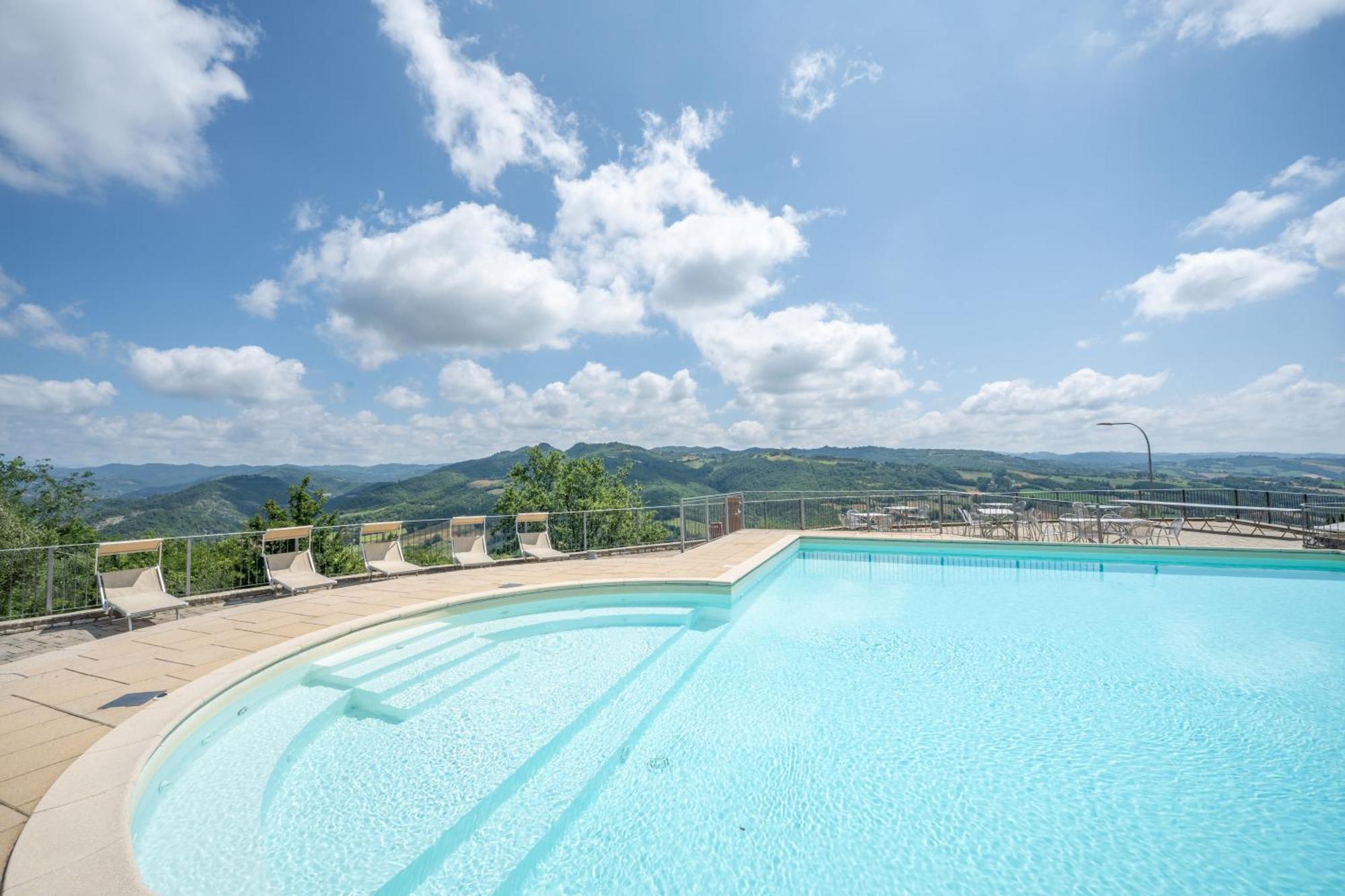 Fortebraccio Montone  Exterior foto